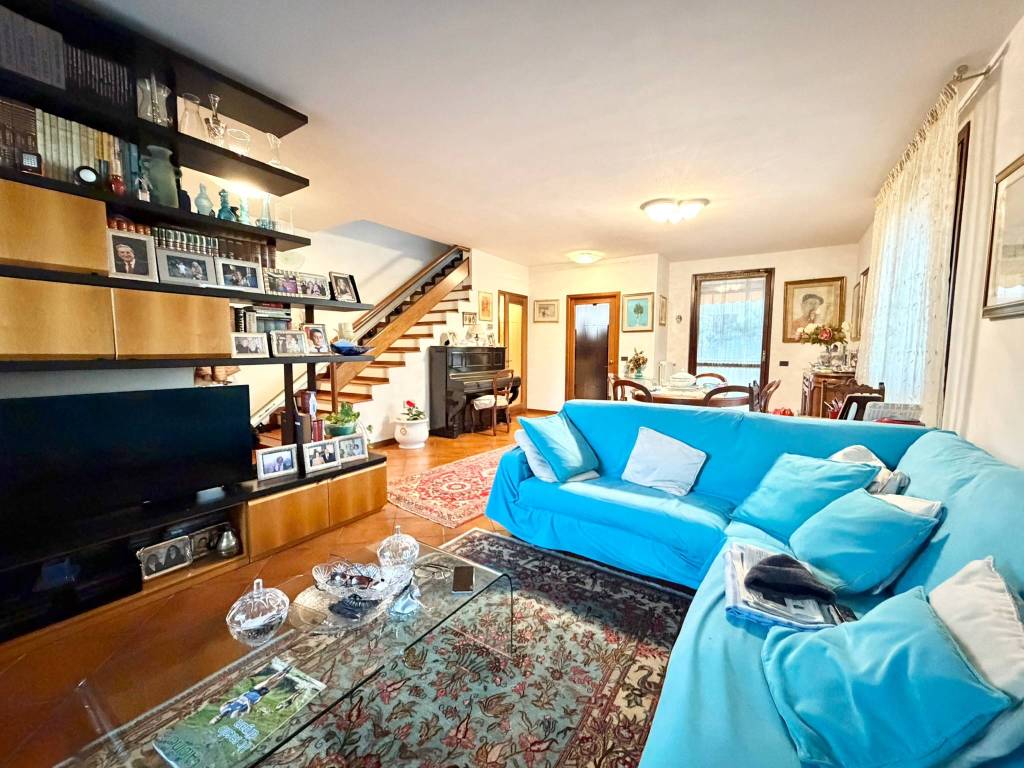 Villa a Prato in Via Bartolomeo Bonfiglioli - Foto 2