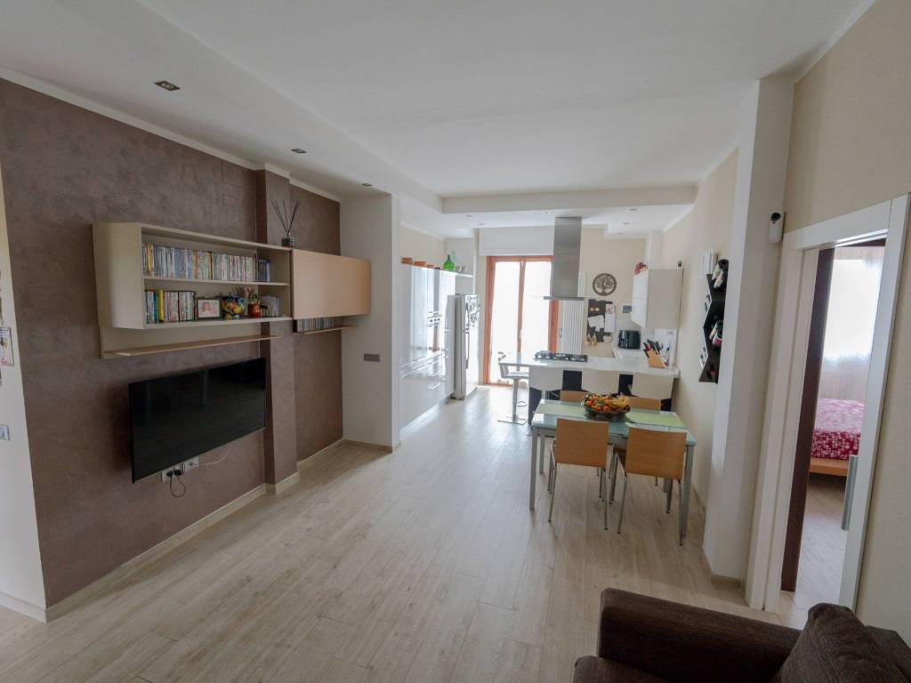 Appartamento a Scandicci in Piazza Luciano Manara - Foto 3