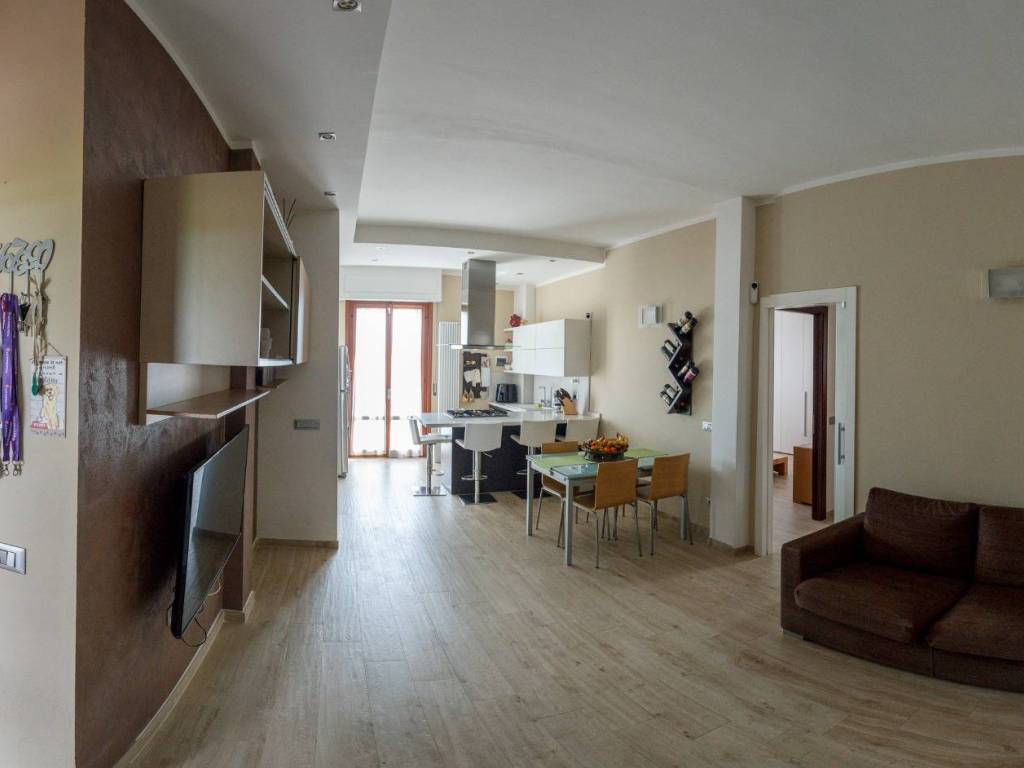 Appartamento a Scandicci in Piazza Luciano Manara - Foto 4