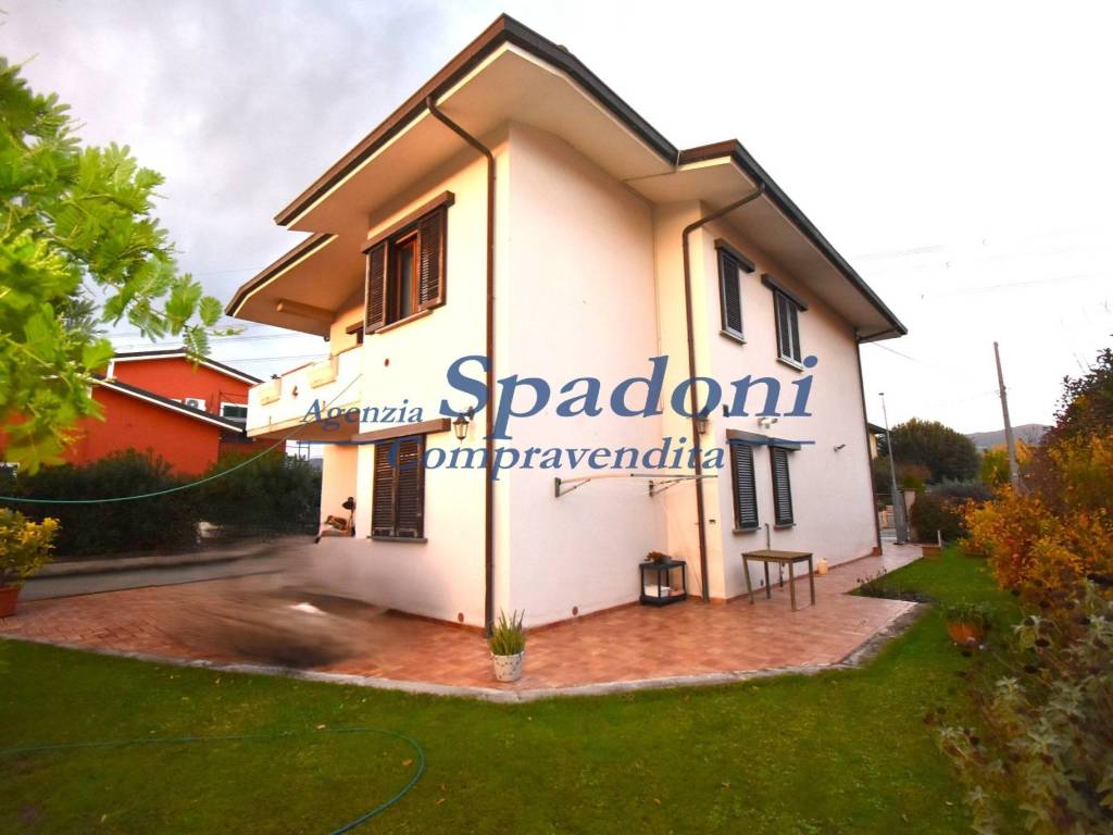 Villa a Monsummano terme in Via Rubattorno, 910 - Foto 3