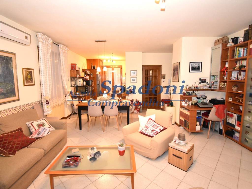Villa a Monsummano terme in Via Rubattorno, 910 - Foto 5