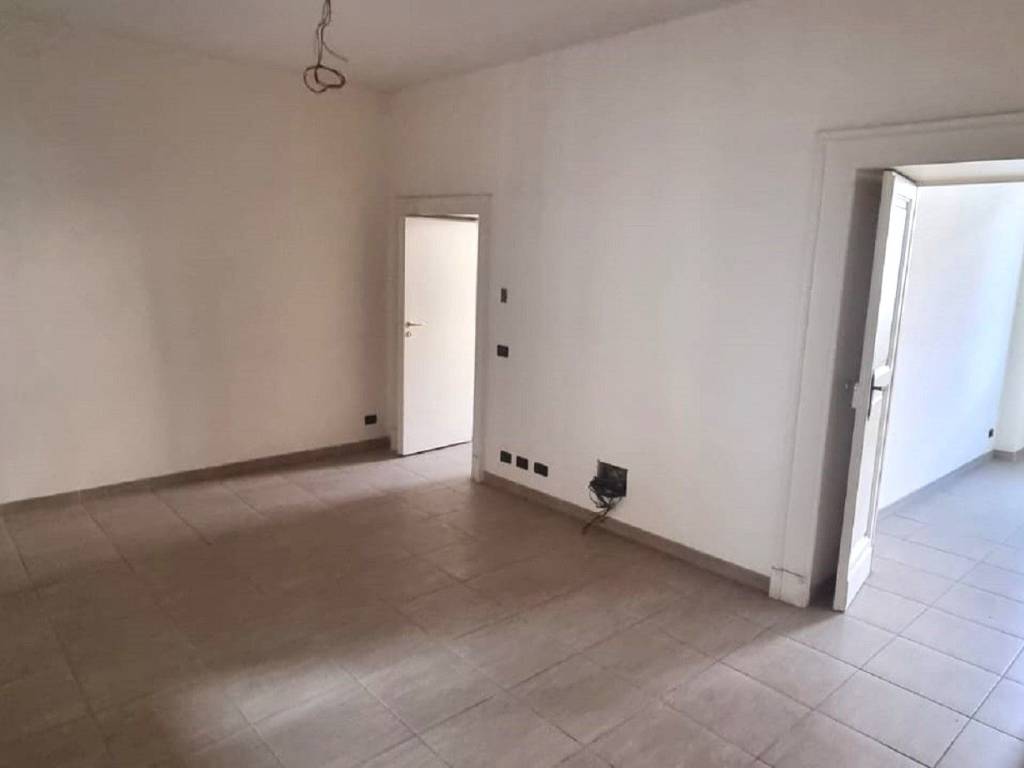 Palazzo / stabile a Giugliano in campania in Corso Campano, 200 - Foto 2