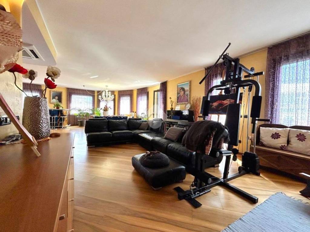 Attico / mansarda a Sondrio in Via Bosatta, 1 - Foto 2