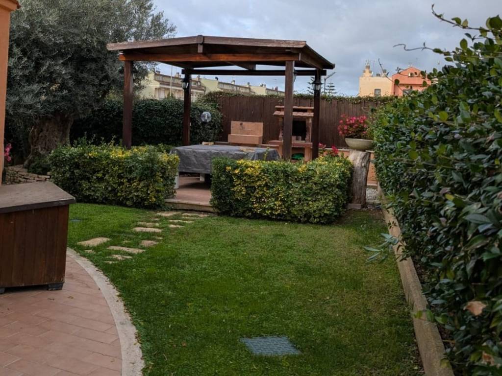 Villetta a schiera a Santa marinella in Via Aurelia, 198 - Foto 5