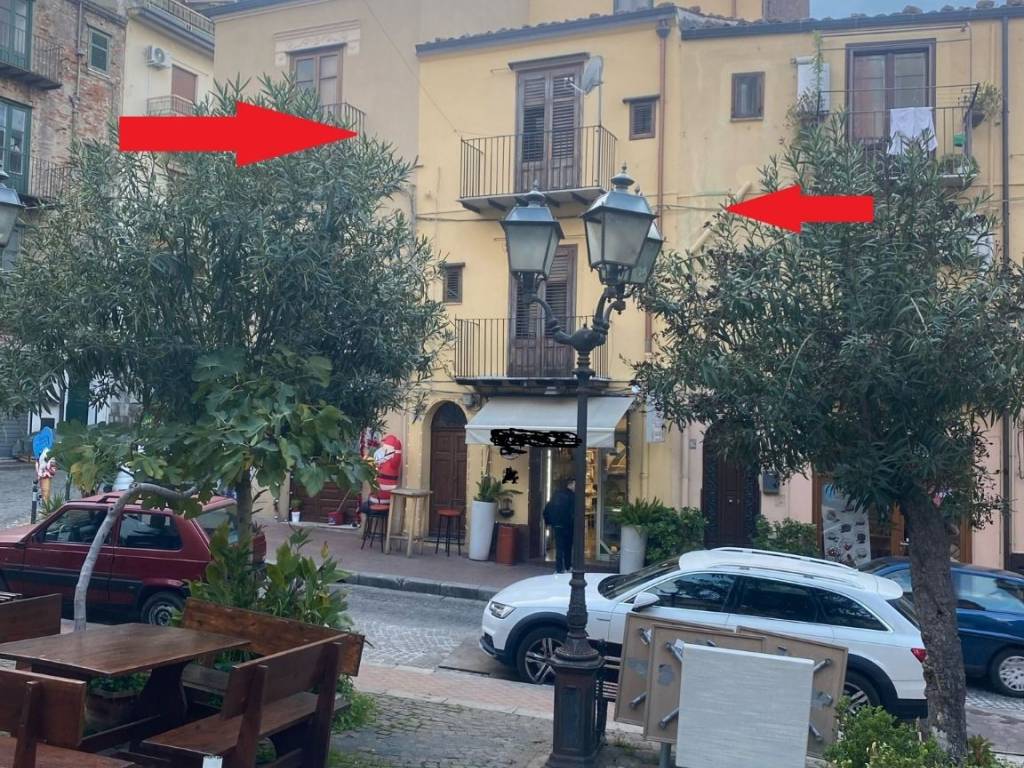 Casa indipendente a Castelbuono in Piazza Minà Palumbo - Foto 2