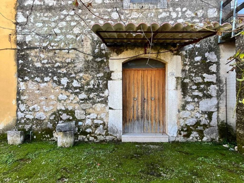 Casa indipendente a Roccasecca in Via Montello, 47 - Foto 2