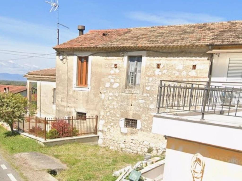 Casa indipendente a Roccasecca in Via Montello, 47 - Foto 3