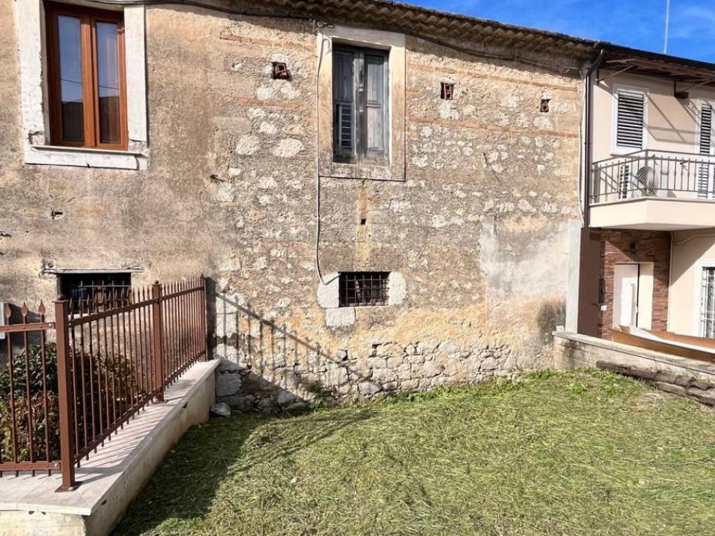 Casa indipendente a Roccasecca in Via Montello, 47 - Foto 4