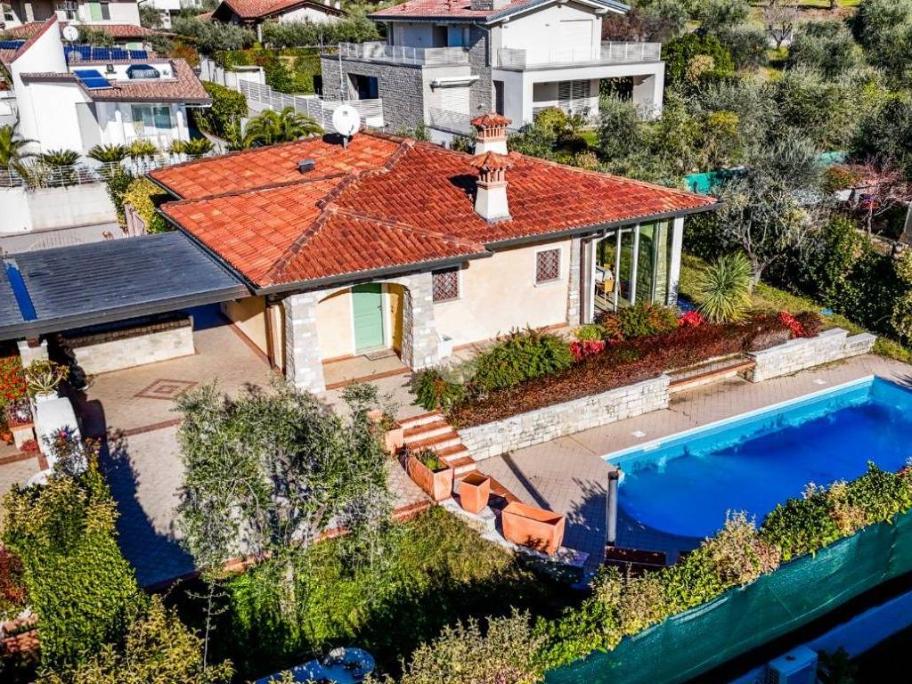 Villa a San felice del benaco in Via delle Pozze - Foto 2