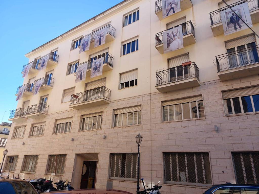 Palazzo / stabile a Catanzaro in Via Giovanni Jannoni, 91 - Foto 4