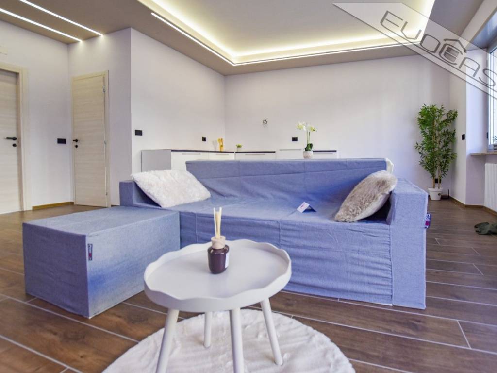 Appartamento a Pinerolo in Via Achille Midana, 10 - Foto 2
