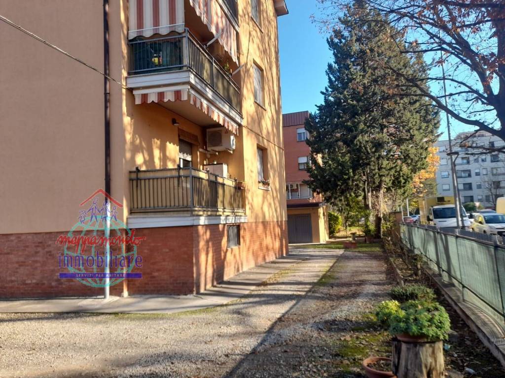Appartamento a Calderara di reno in VIA ROMA, 49 - Foto 3