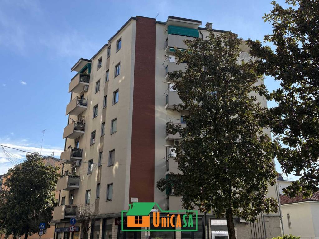Appartamento a Monfalcone in Via Nino Bixio, 3 - Foto 3