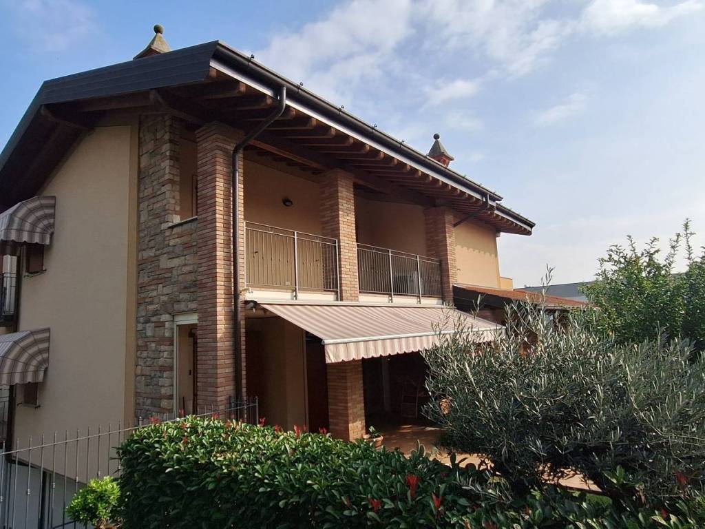 Villa a Travagliato in Via Sant'Angela Merici - Foto 4