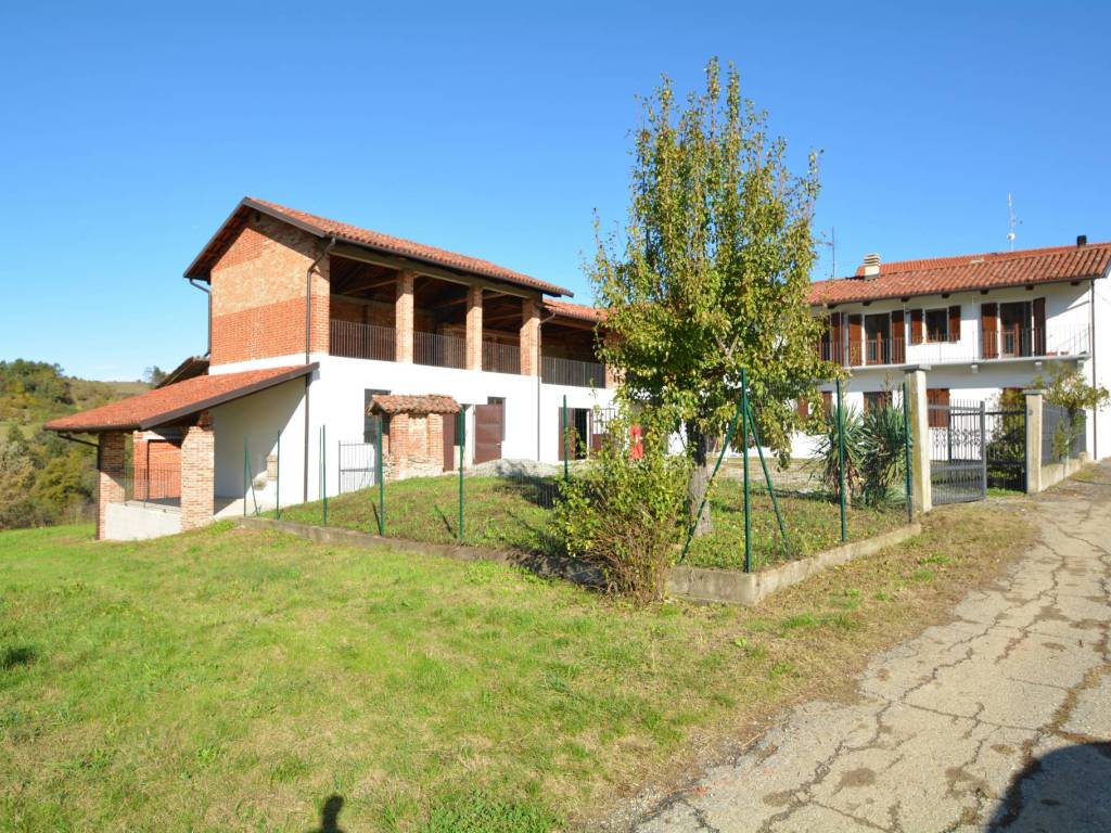 Rustico / casale a Albugnano in Località Santo Stefano, 21 - Foto 2