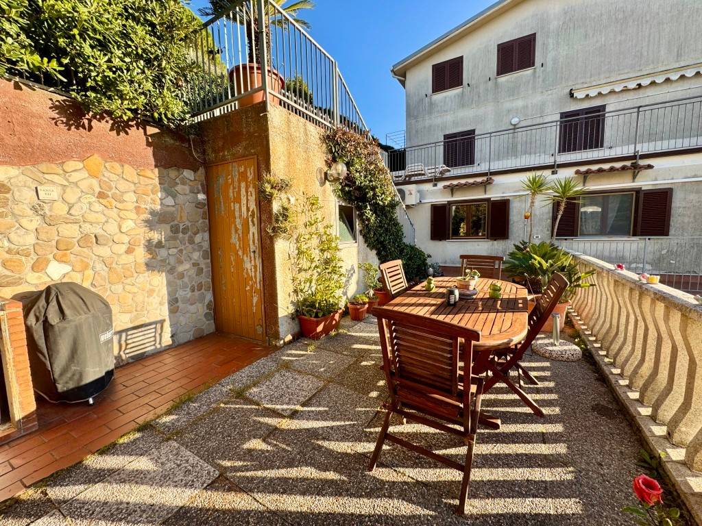 Appartamento a Imperia in Strada Cason della Guardia, 139 - Foto 2