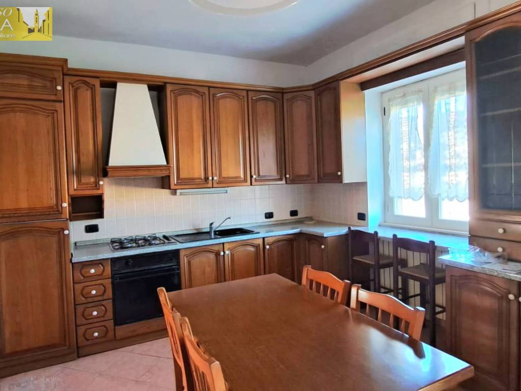 Appartamento a Montorio al vomano in Via Degli Abeti - Foto 2