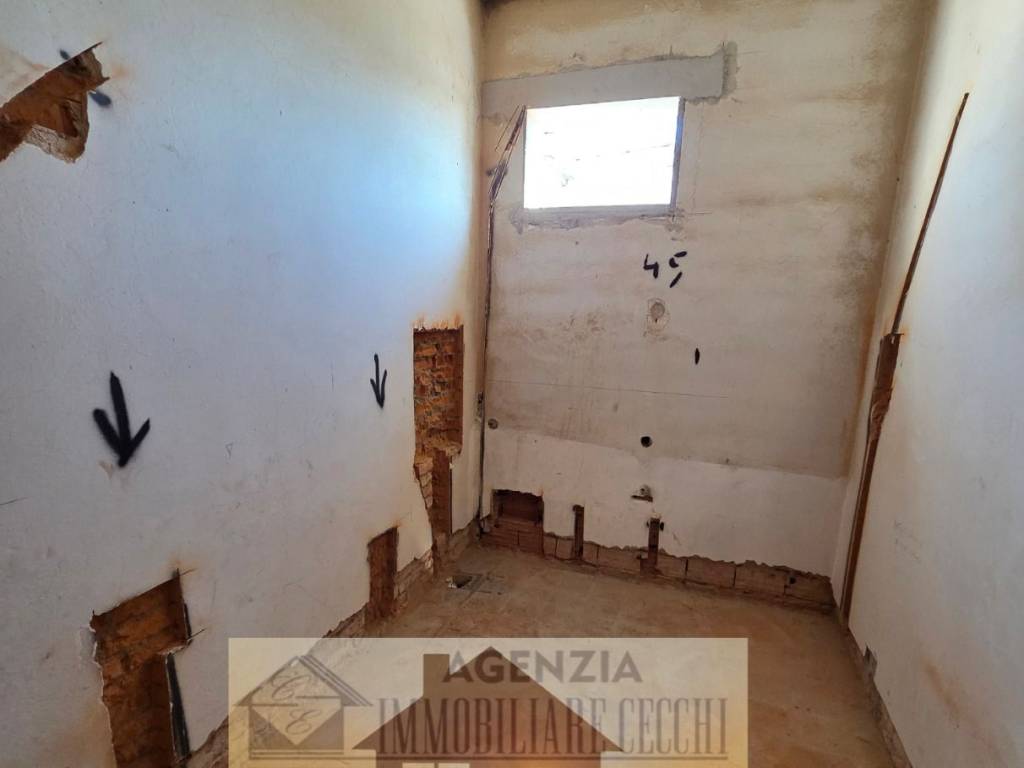 Appartamento a Campi bisenzio in Via Pistoiese - Foto 3