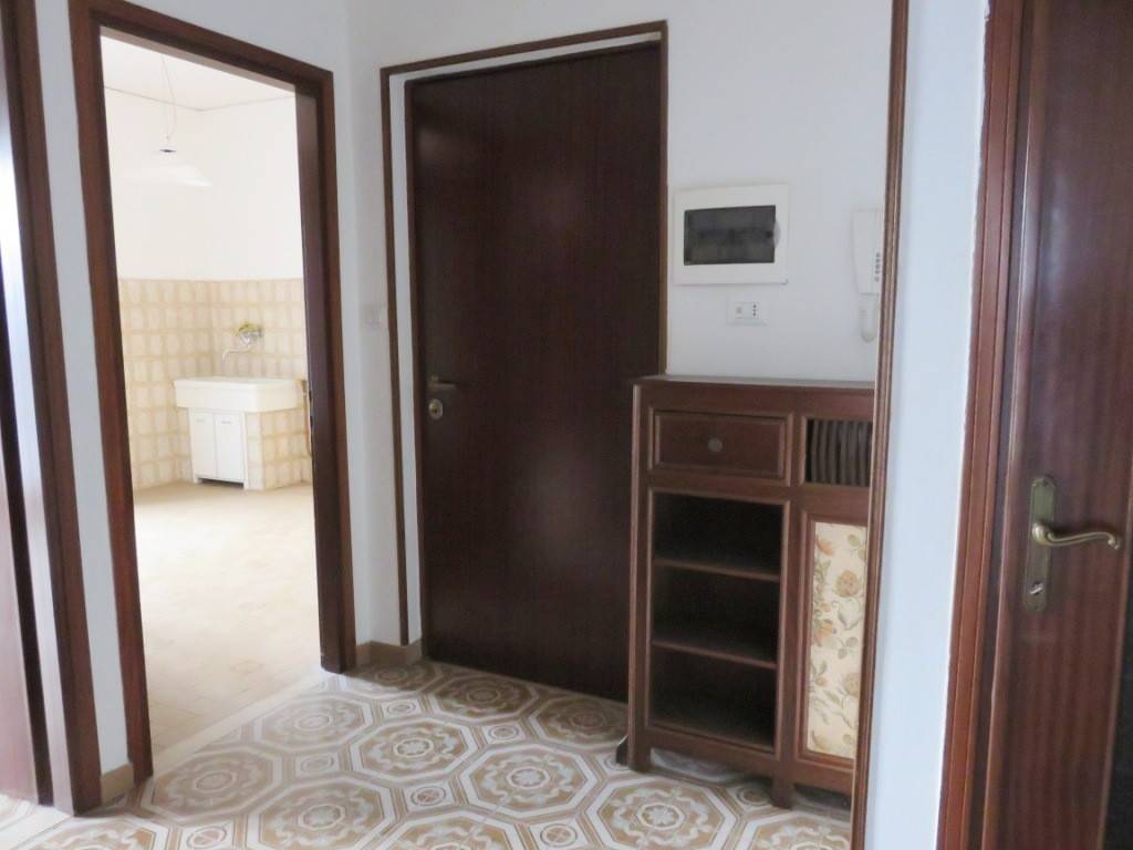 Appartamento a Verona in Viale del Commercio - Foto 4