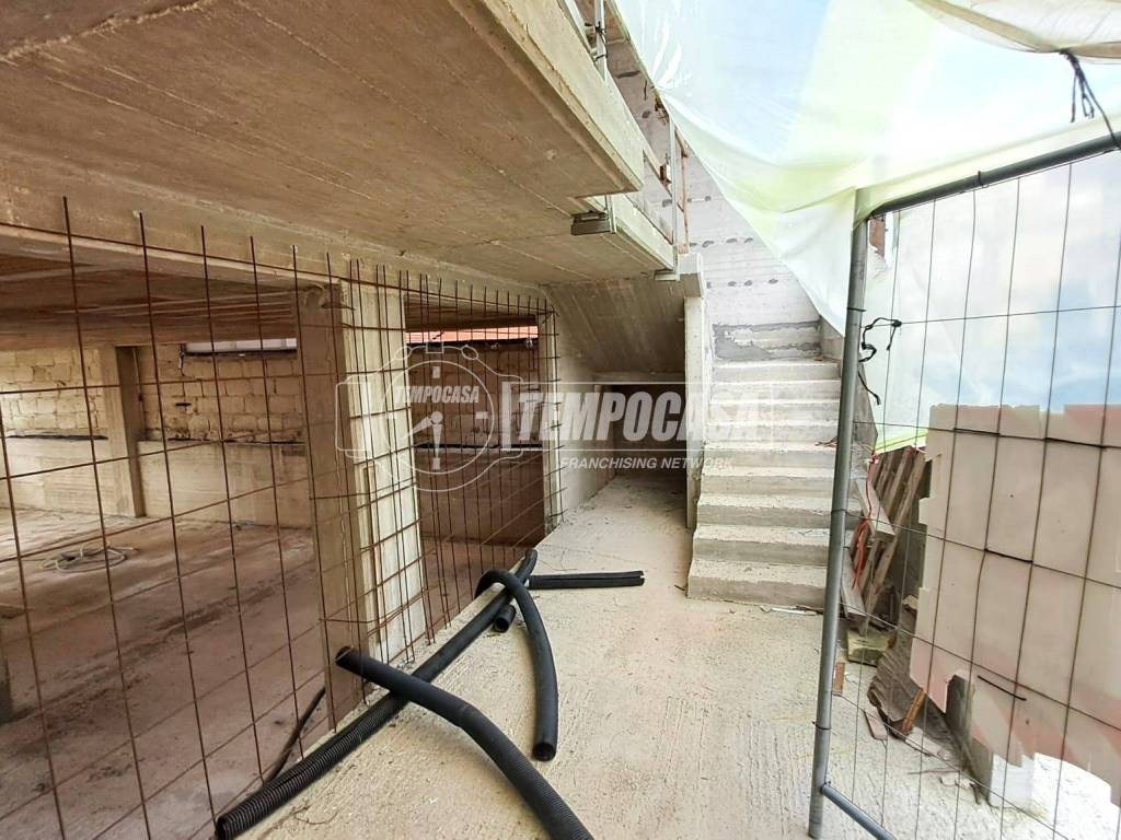 Casa indipendente a Adelfia in Via Michelangelo Buonarroti 4 - Foto 2