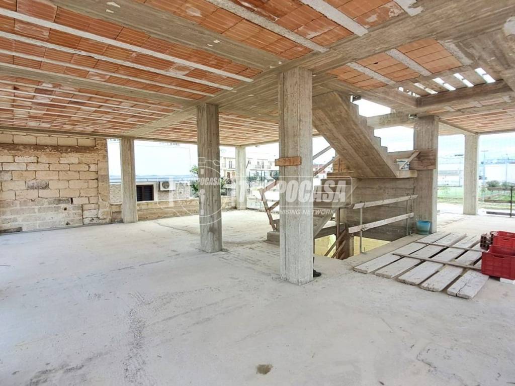 Casa indipendente a Adelfia in Via Michelangelo Buonarroti 4 - Foto 3
