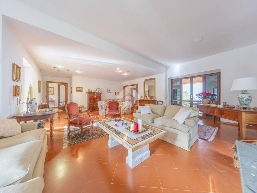 Villa a Monte porzio catone in Via Tuscolo, 40 - Foto 4