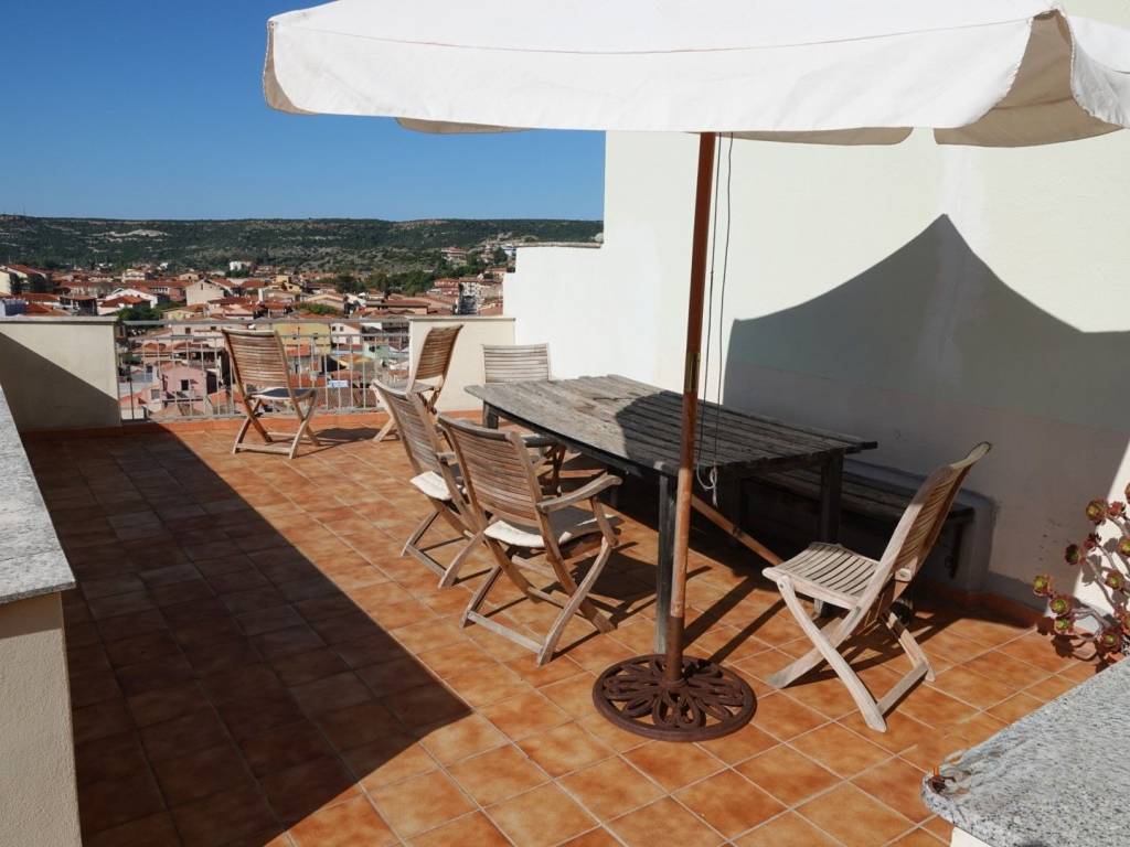 Casa indipendente a Bosa in Via Portella - Foto 3