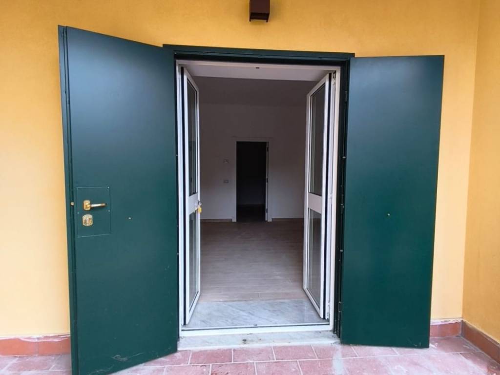 Appartamento a Portici in Piazza Gravina - Foto 4