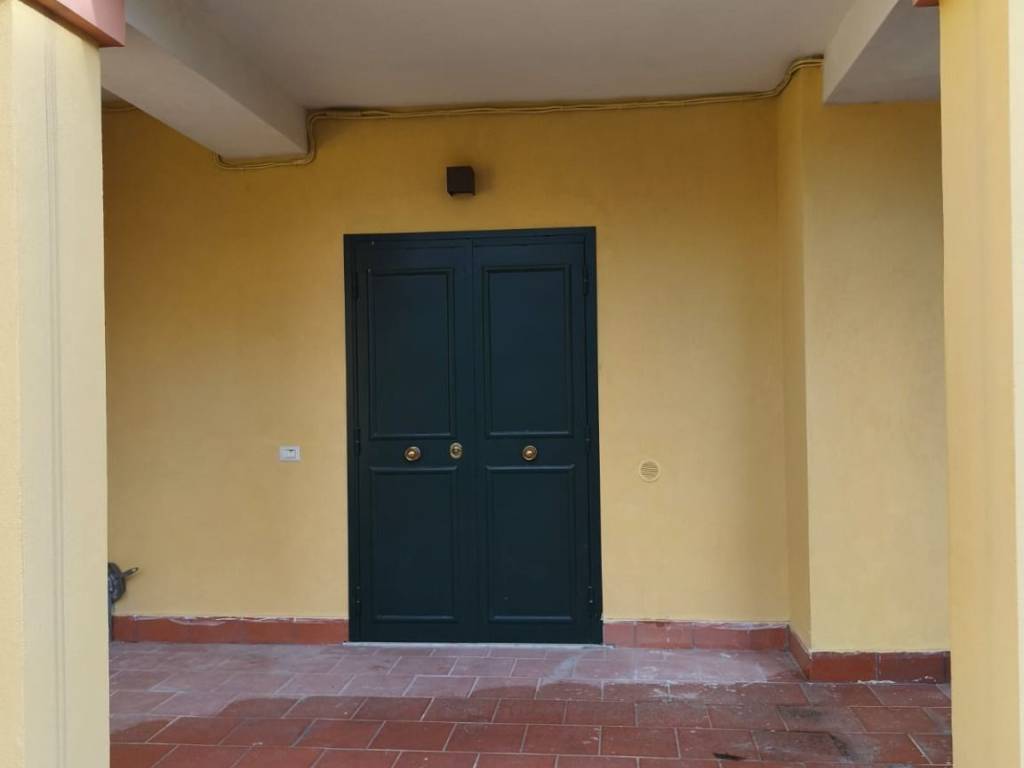 Appartamento a Portici in Piazza Gravina - Foto 5