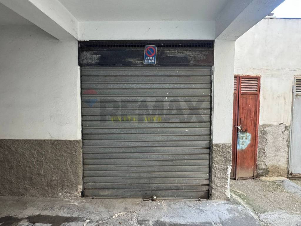 Box / garage a Vieste in Via Quasimodo, 10 - Foto 3