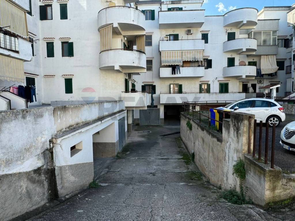 Box / garage a Vieste in Via Quasimodo, 10 - Foto 4