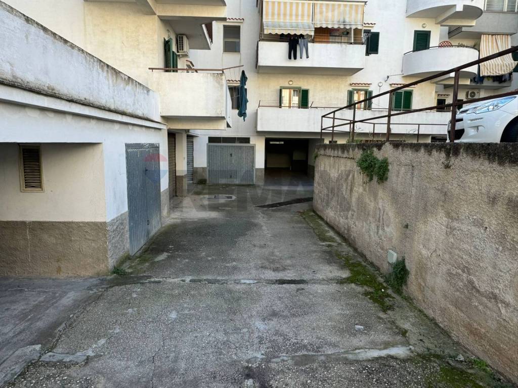 Box / garage a Vieste in Via Quasimodo, 10 - Foto 5