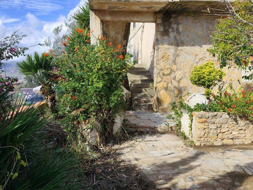 Villa a Caltagirone in Via Gela, 78 - Foto 2