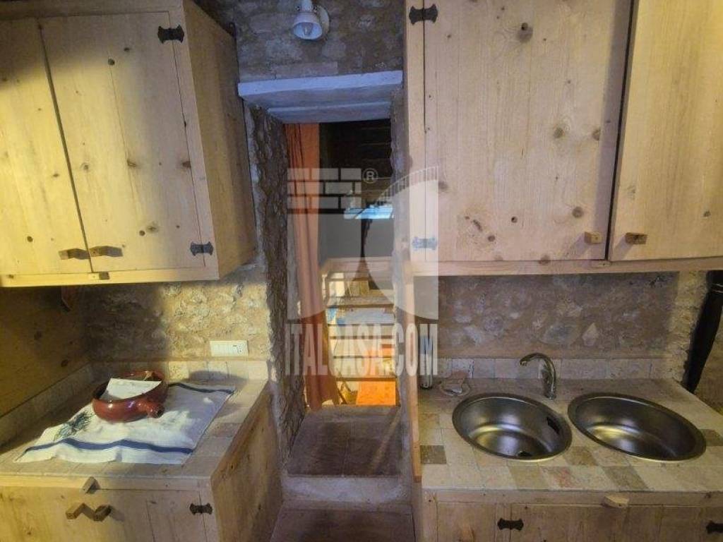 Appartamento a Crotone in VIA LUCIFERO - Foto 3