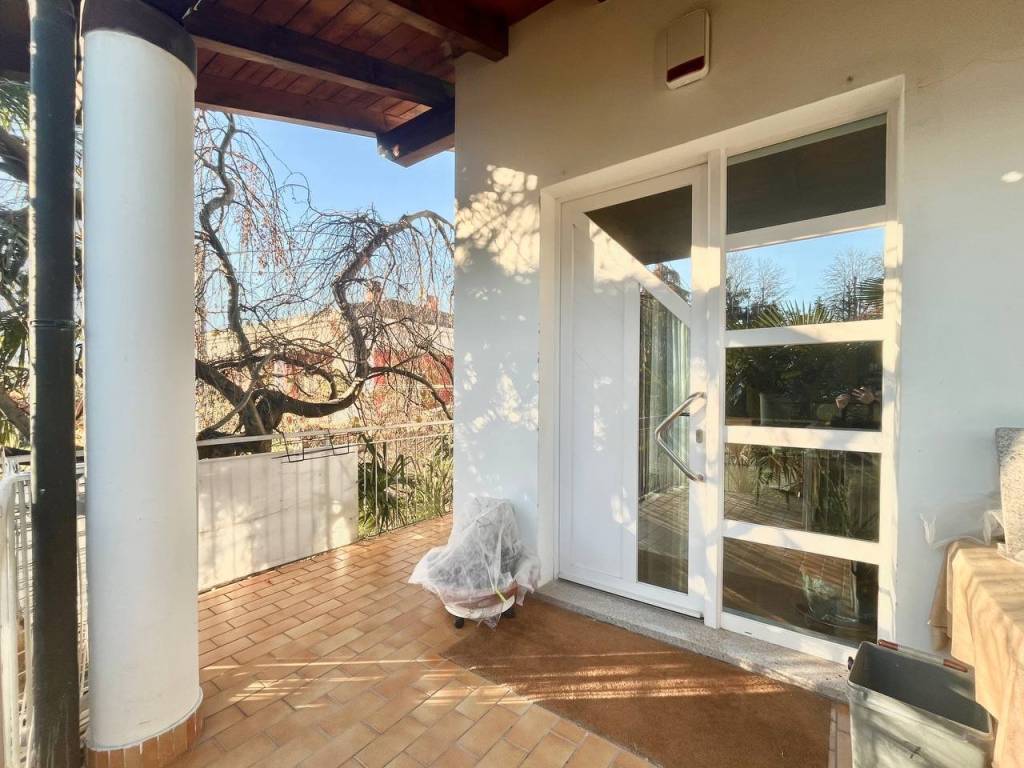 Villa a Verbania in Via delle Camelie, 7 - Foto 2