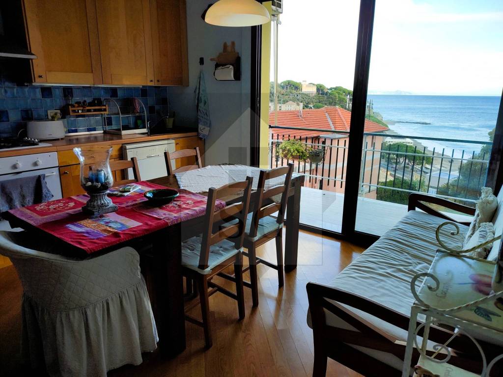 Appartamento a Celle ligure in Via Trentun, 13 - Foto 2