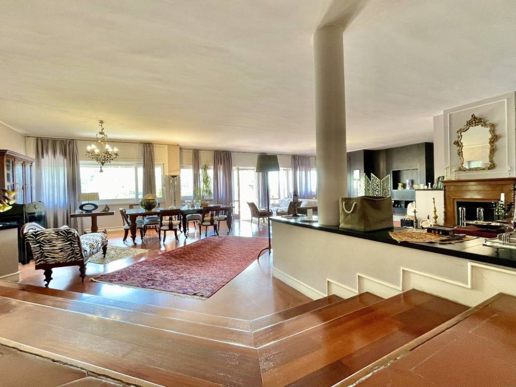 Villa a Caserta in Via Maria Sofia di Baviera, 15 - Foto 3