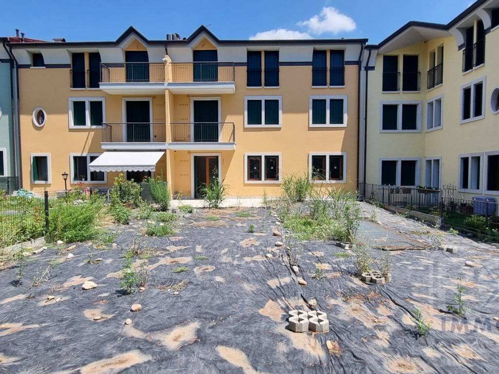 Appartamento a Verona in VIA CERNISONE 2 - Foto 2