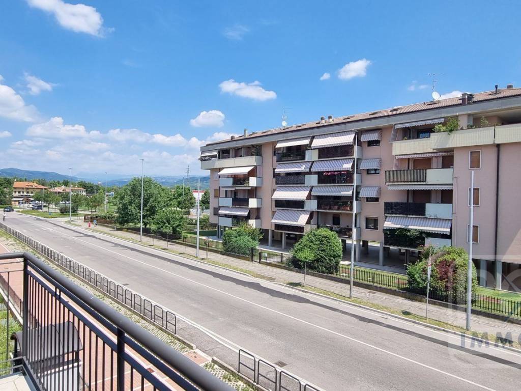 Appartamento a Verona in VIA CERNISONE 2 - Foto 4
