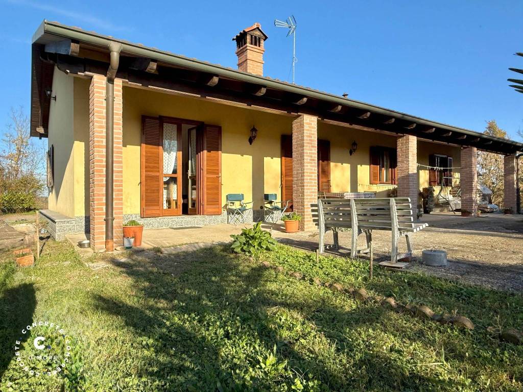 Villa a San paolo solbrito in Via Maestra, 40 - Foto 2