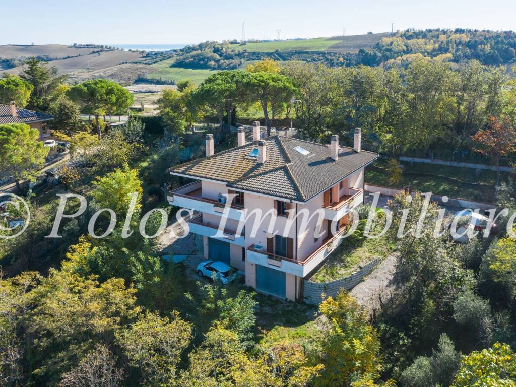 Villa a Porto san giorgio in Via Valle Oscura, 55 - Foto 4