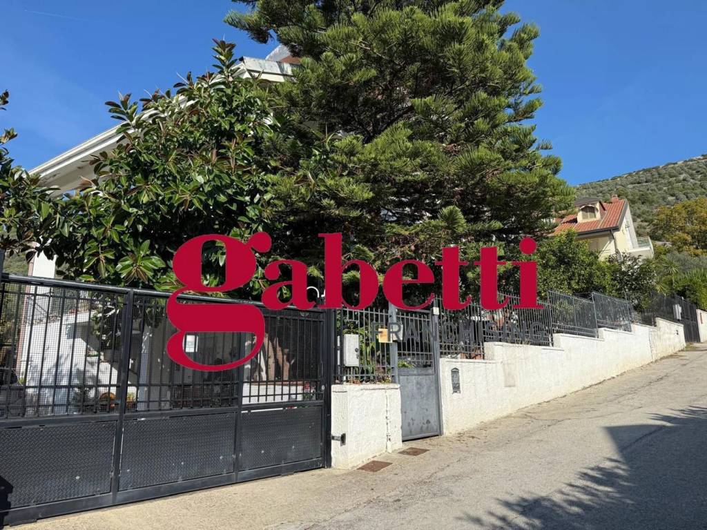 Villa a Caserta in Via Di Vigna Brigida, 3 - Foto 2