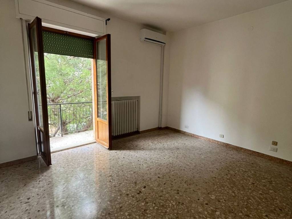 Appartamento a Fermo in Via Edmondo De Amicis, 15 - Foto 3