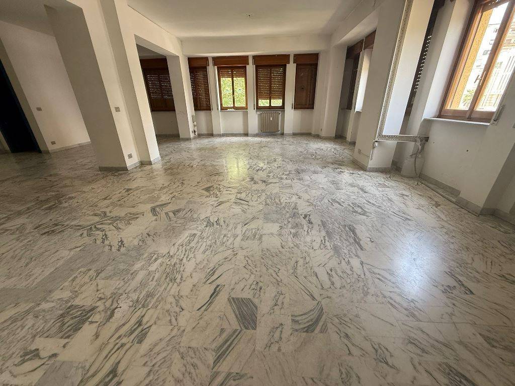 Immobile a Cosenza in Viale Giovanni e Francesca Falcone, 102 - Foto 4