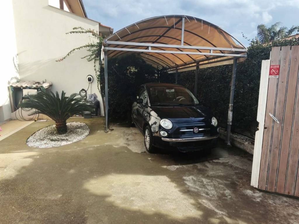 Villa a Ladispoli in Viale Nevada - Foto 4