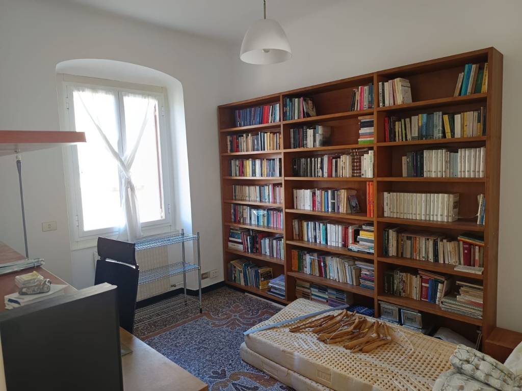 Appartamento a Genova in Via Aldo Acquarone, 13 - Foto 2