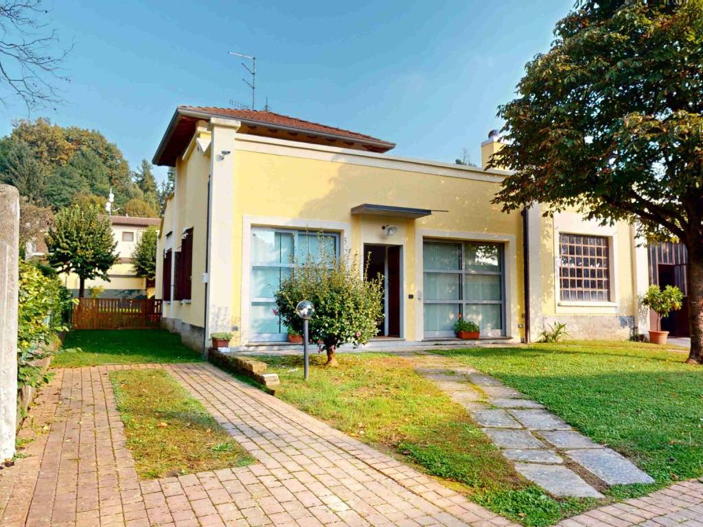 Villa a Vedano olona in Via Venegono - Foto 2