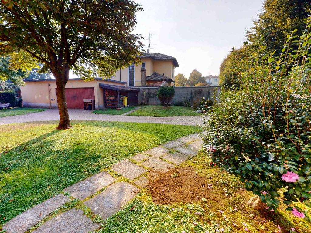 Villa a Vedano olona in Via Venegono - Foto 5