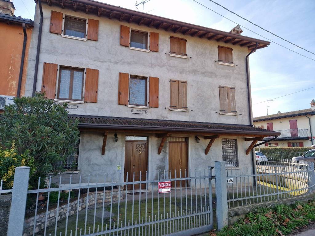 Villa a Montichiari in Via Trivellini, 1 - Foto 2