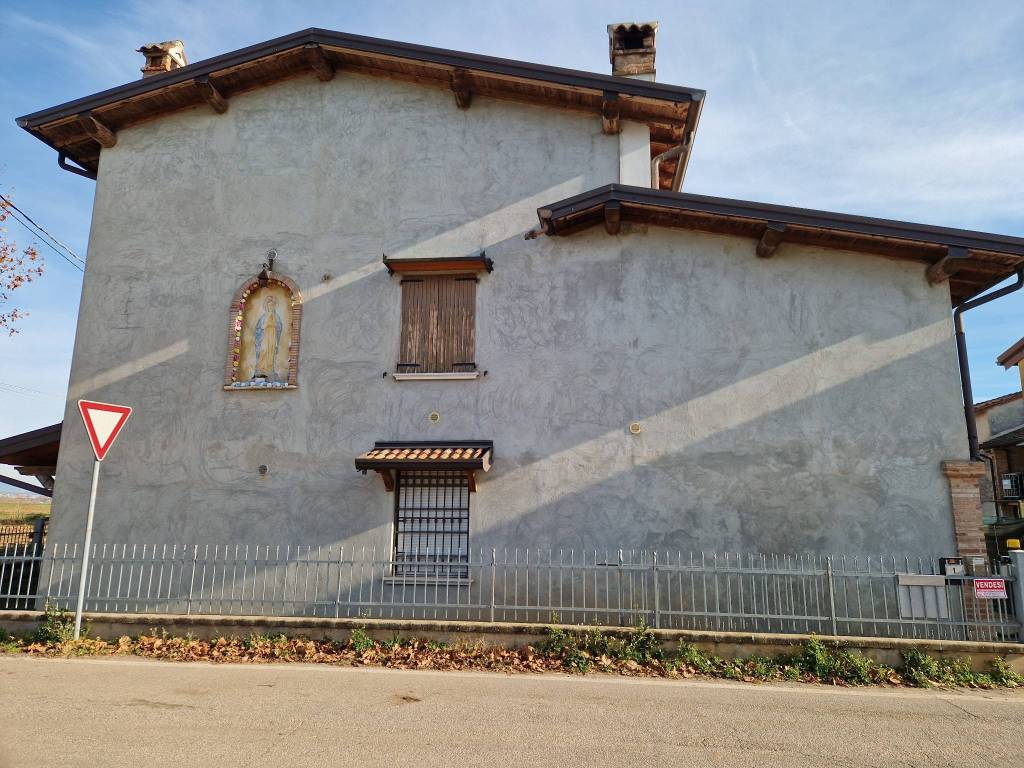 Villa a Montichiari in Via Trivellini, 1 - Foto 4